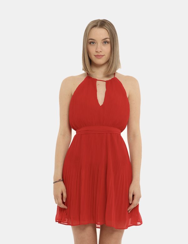 Vestito Pepe Jeans rosso - COMPOSIZIONE E VESTIBILITÀ:100% poliestereLa modella è alta 170 cm e indossa la taglia S. La vest