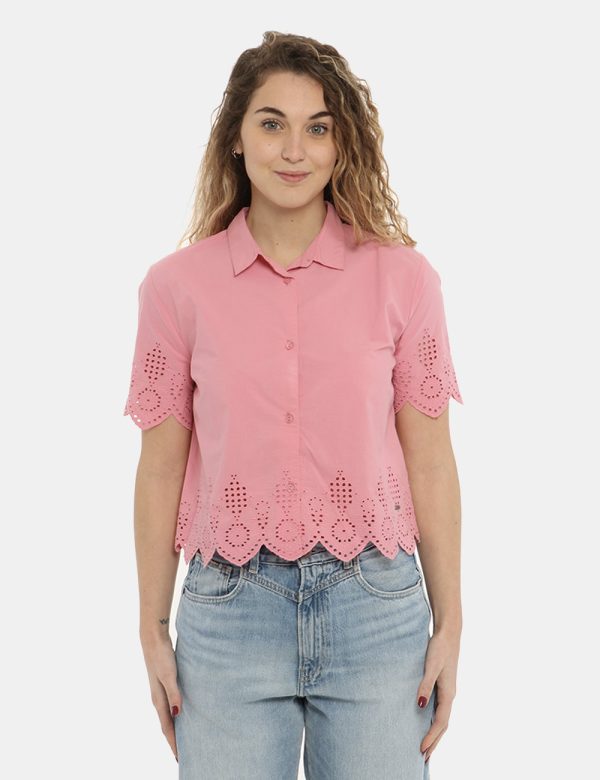 Camicia Pepe Jeans rosa - COMPOSIZIONE E VESTIBILITÀ:100% cotoneLa modella è alta 170 cm e indossa la taglia S. La vestibili