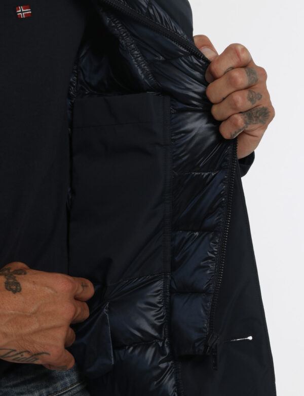 Piumino Colmar blu - COMPOSIZIONE E VESTIBILITÀ:esterno 100% poliestere fodera 100% poliammide imbottitura 100% poliestereIl