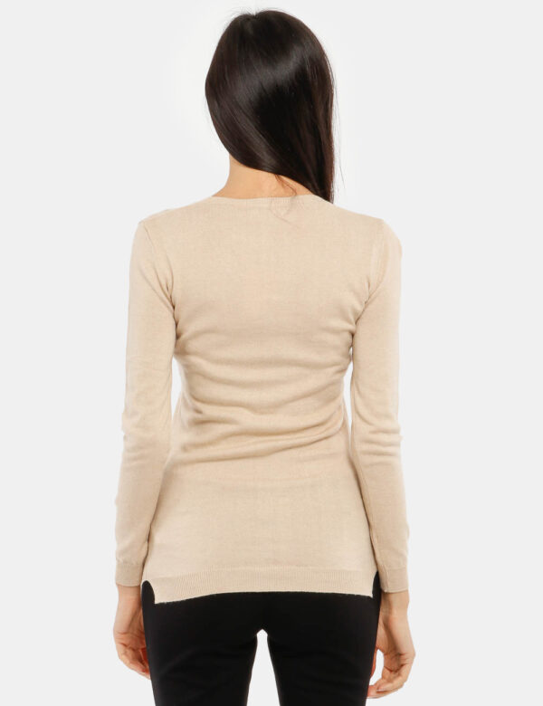 Maglione Maison Du Cachemire con bottoni - 40% lana 20% cotone 20% viscosa 10% poliammide 10% cachemireLa modella indossa la