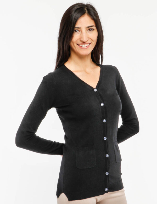 Maglione Maison Du Cachemire con bottoni - 40% lana 20% cotone 20% viscosa 10% poliammide 10% cachemireLa modella indossa la