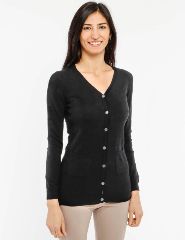 Maglione Maison Du Cachemire con bottoni - 40% lana 20% cotone 20% viscosa 10% poliammide 10% cachemireLa modella indossa la