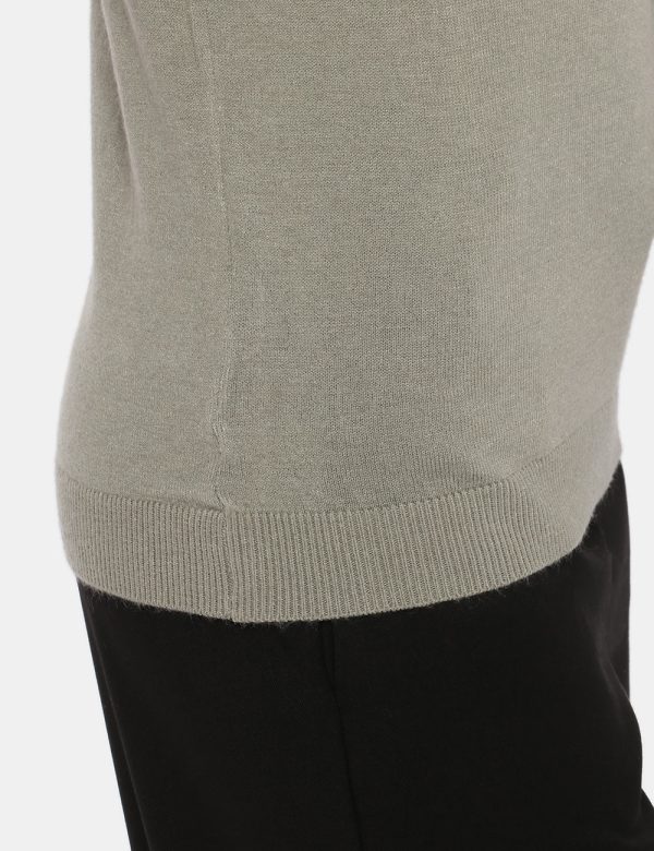 Maglia Maison du Cachemire grigio - COMPOSIZIONE E VESTIBILITÀ:40% lana 20% cotone 20% viscosa 10% poliamide 10% cachemireLa