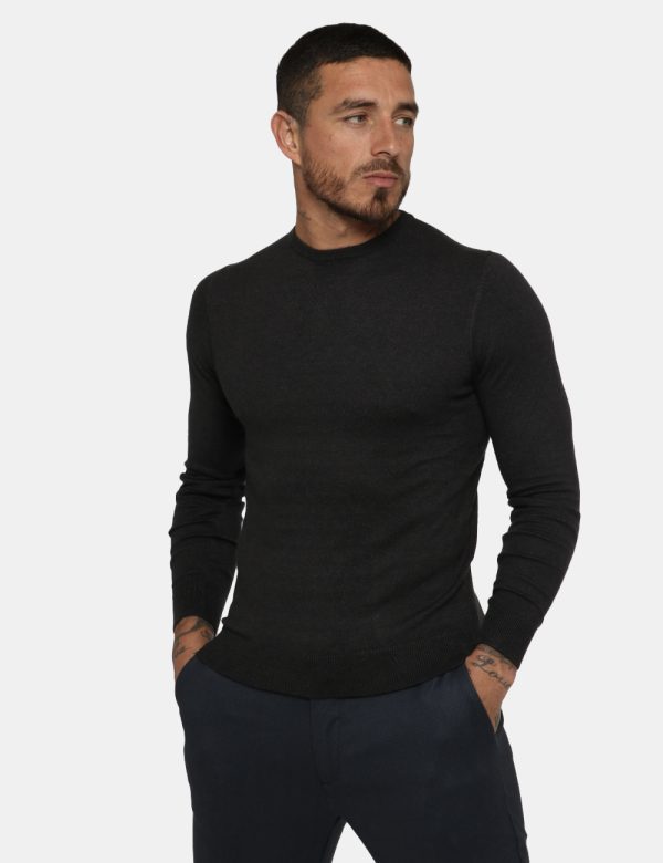 Maglia Maison du Cachemire nero - COMPOSIZIONE E VESTIBILITÀ:40% lana 20% cotone 20% viscosa 10% poliamide 10% cachemireIl m