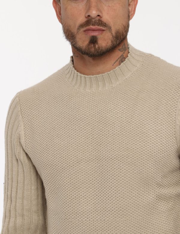 Maglione Maison du Cachemire beige - COMPOSIZIONE E VESTIBILITÀ:40% lana 20% cotone 20% viscosa 10% poliamide 10% cachemireI