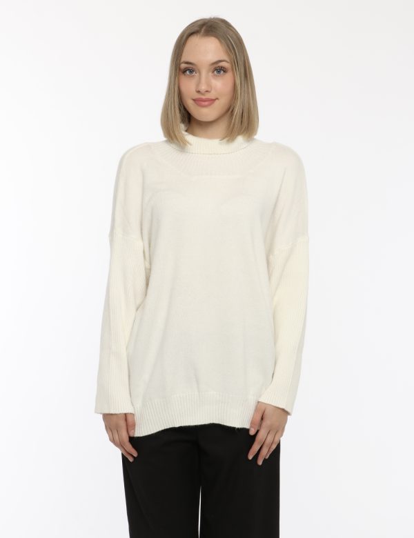 Maglione Maison du Cachemire dolcevita bianco - COMPOSIZIONE E VESTIBILITÀ:40% lana 20% cotone 20% viscosa 10% poliamide 10%