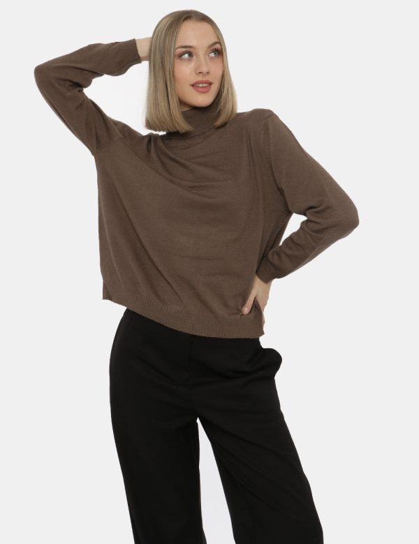 Maglione Maison du Cachemire dolcevita marrone - COMPOSIZIONE E VESTIBILITÀ:40% lana 20% cotone 20% viscosa 10% poliamide 10