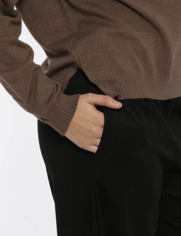 Maglione Maison du Cachemire dolcevita marrone - COMPOSIZIONE E VESTIBILITÀ:40% lana 20% cotone 20% viscosa 10% poliamide 10