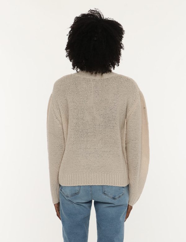 Maglione Maison Du Cachemire a girocollo lavorato a trecce - 50% lana 20% acrilico 20% poliammide 10% mohairLa modella indos