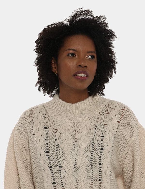 Maglione Maison Du Cachemire a girocollo lavorato a trecce - 50% lana 20% acrilico 20% poliammide 10% mohairLa modella indos