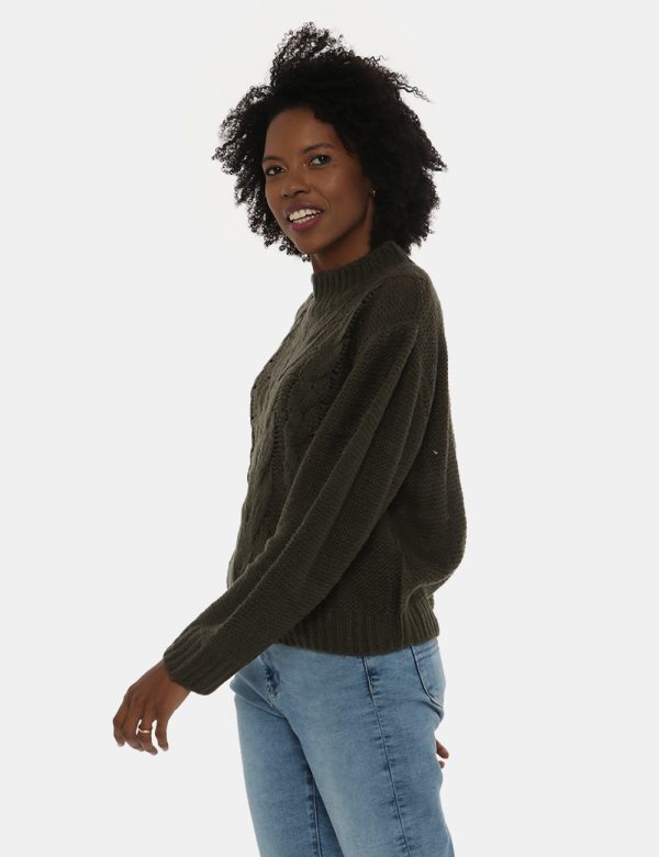 Maglione Maison Du Cachemire a girocollo lavorato a trecce - 50% lana 20% acrilico 20% poliammide 10% mohairLa modella indos