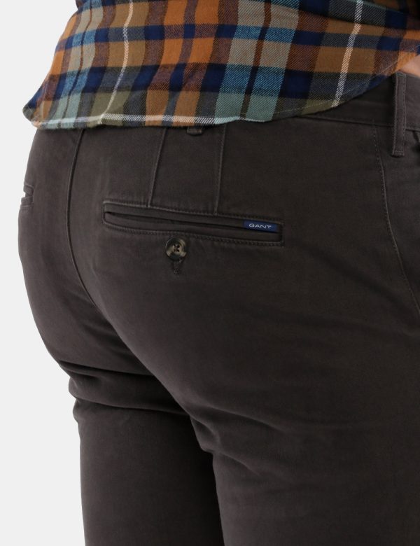 Pantalone Ganta gamba dritta - 98% cotone 2% elastanIl modello indossa la taglia L e la vestibilità del capo è regolare. Vit