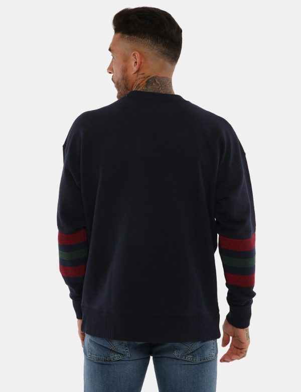 Maglia Gant con stampa geometrica - 100% cotoneIl modello indossa la taglia L e la vestibilità del capo è regolare. Spalle: