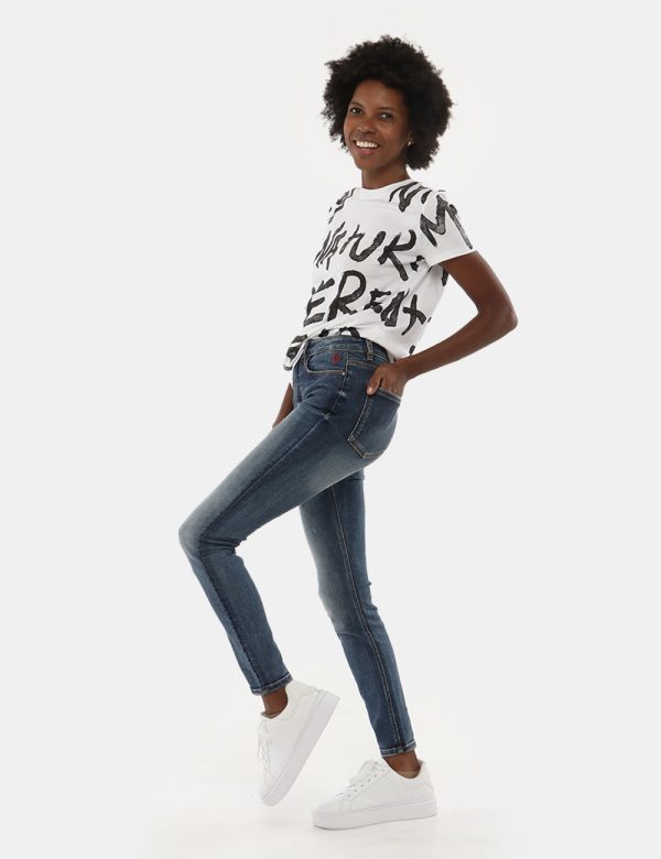 Jeans Desigual skinny - 90% Cotone 8% Elastomultiester 2% ElastanLa modella indossa la taglia S è alta 170 cm e la vestibili