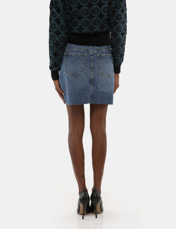 Gonna Desigual Jeans - 100% CotoneLa modella indossa la taglia S è alta 170 cm e la vestibilità è regolare. Vita: 36 cm - Lu