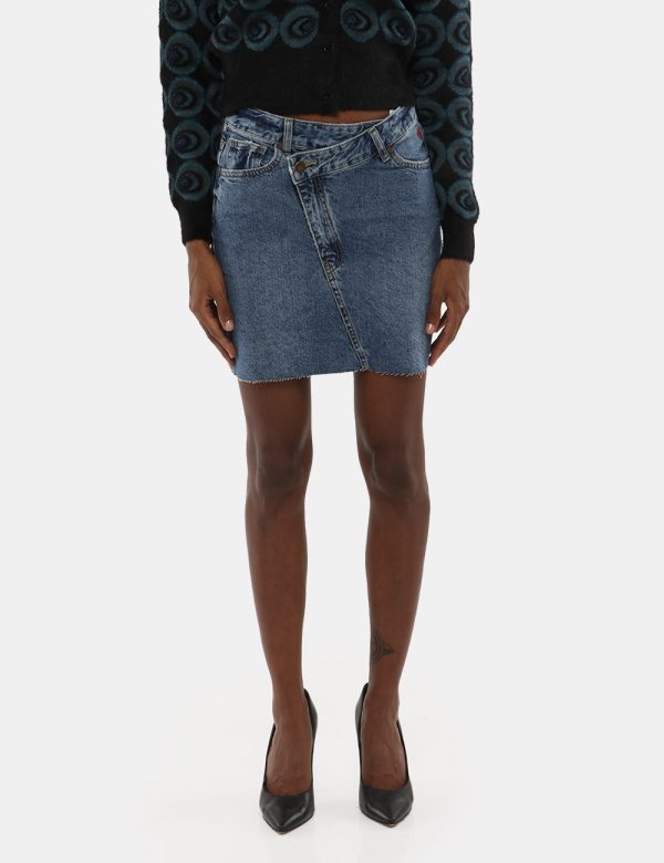 Gonna Desigual Jeans - 100% CotoneLa modella indossa la taglia S è alta 170 cm e la vestibilità è regolare. Vita: 36 cm - Lu