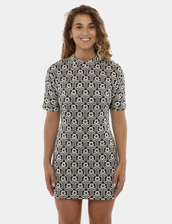 Vestito Desigual manica corta - 48% cotone 48% niscosa 4% elastaneLa modella indossa la taglia S ed è alta 168 cm e la vesti