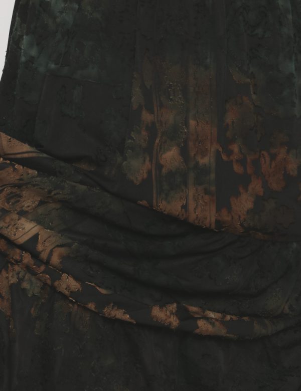 Vestito Desigual lungo verde - COMPOSIZIONE E VESTIBILITÀ:63% viscosa 31% poliestere 6% elastaneLa modella è alto 170 cm e i