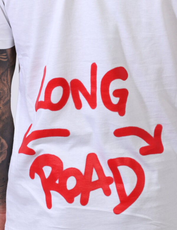T-shirt Disclaimer Bianco - T-shirt su sfondo bianco con stampa logo brand nero sul fronte e big stampa logo brand in rosso