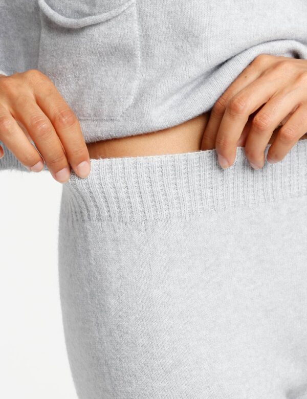 Pantalone Rue De Clerie in maglia - 50% viscosa 27% poliestere 23% poliammideLa modella indossa la taglia S ed è alta 178 cm