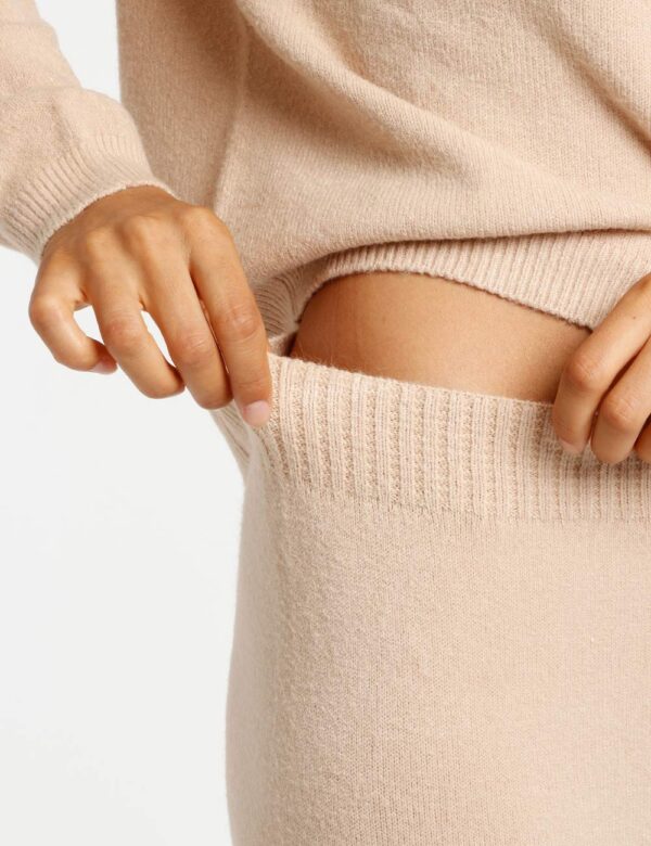 Pantalone Rue De Clerie in maglia - 50% viscosa 27% poliestere 23% poliammideLa modella indossa la taglia S ed è alta 178 cm