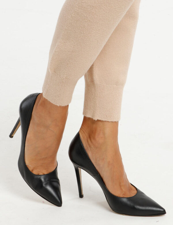 Pantalone Rue De Clerie in maglia - 50% viscosa 27% poliestere 23% poliammideLa modella indossa la taglia S ed è alta 178 cm
