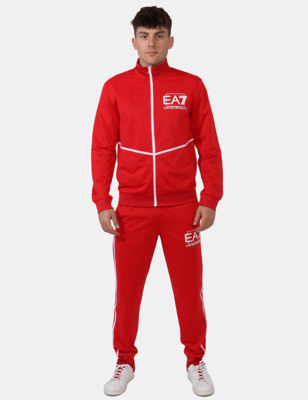 Tuta intera Ea7 Rosso - Tuta intera due pezzi composta da felpa e pantaloni in total rosso scarlatto. La felpa ha logo brand