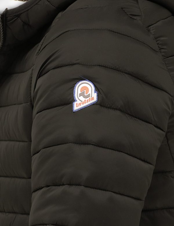 Piumino Invicta con cappuccio - Composizione esterna: 100% poliammide - imbottitura: 100% poliestereIl modello indossa la ta