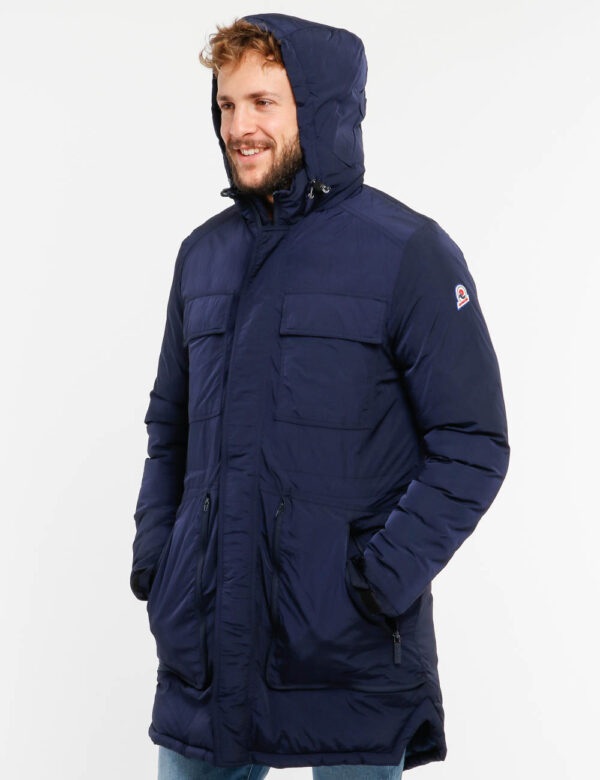 Piumino Invicta con tasche - Esterno: 100% poliestere - Fodera: 100% poliammide - Imbottitura: 100% poliestereIl modello ind