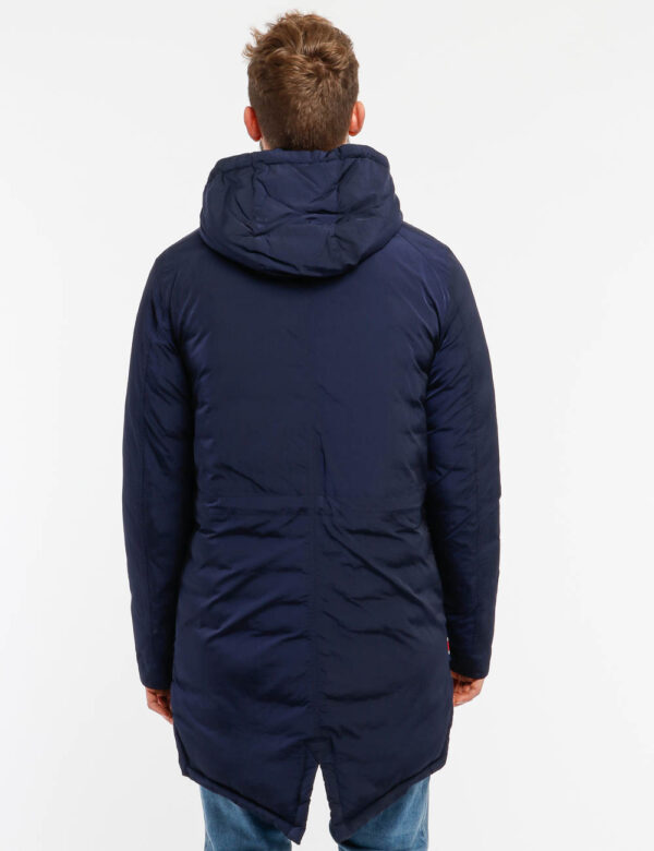 Piumino Invicta con tasche - Esterno: 100% poliestere - Fodera: 100% poliammide - Imbottitura: 100% poliestereIl modello ind