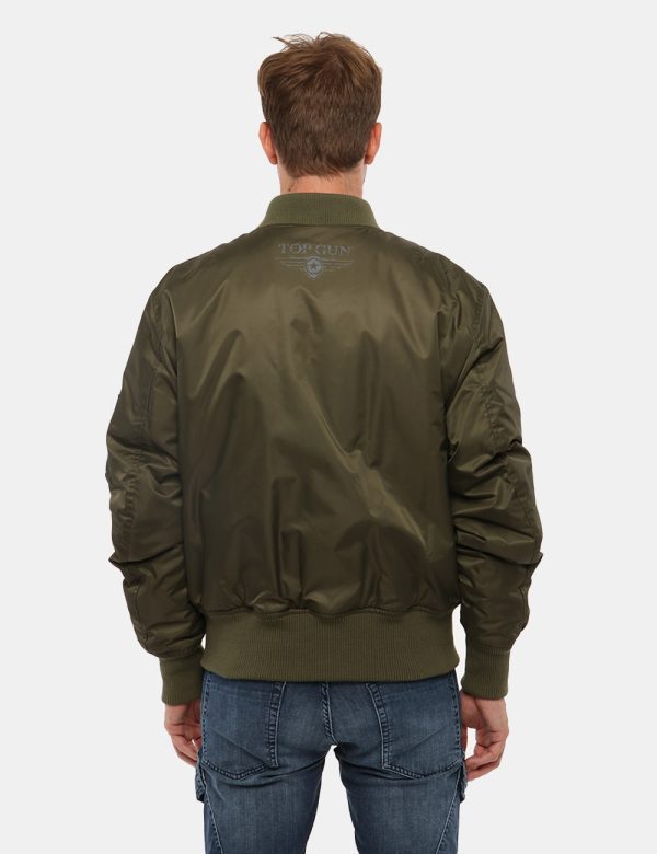 Giacca Guess con tasche - 100% poliestereIl modello indossa la taglia L ed è alto 184 cm e la vestibilità è regolare. Spall