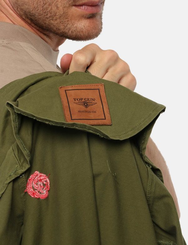 Giacca Top Gun con tasconi - 97% cotone 3% elastinaIl modello indossa la taglia L ed è alto 184 cm e la vestibilità è regol