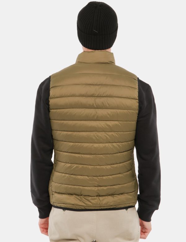 Gilet U.S. Polo Assn. double face - Tessuto 1: 100% poliestere - Tesuto 2: 100% poliestereIl modello indossa la taglia 48 ed