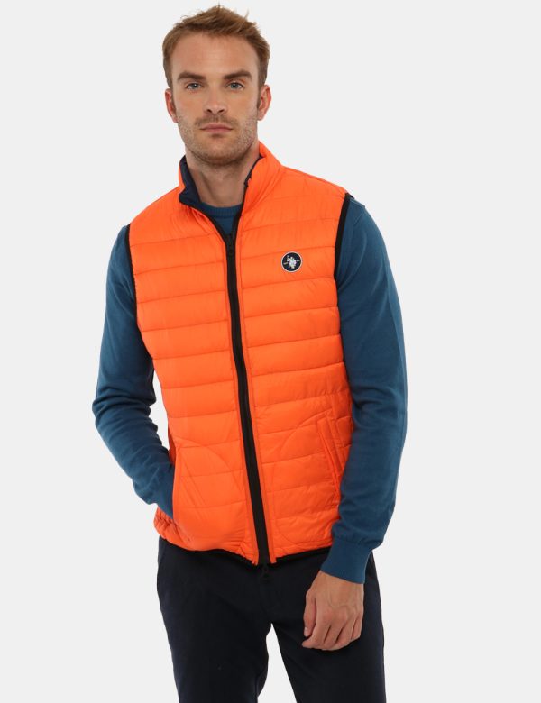 Gilet U.S. Polo Assn. double face - Tessuto 1: 100% poliestere - Tesuto 2: 100% poliestereIl modello indossa la taglia 48 ed