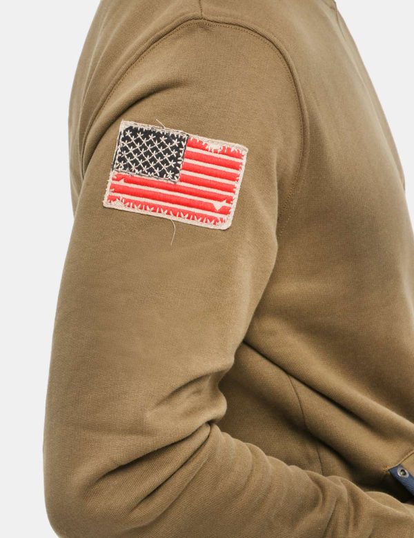 Felpa U.S. Polo Assn. con zip - 100% cotoneIl modello indossa la taglia 48 ed è alto 184 cm e la vestibilità è regolare. Spa