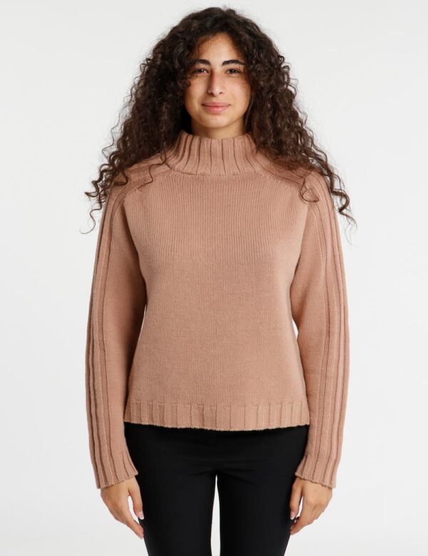 Maglione Rue De Clerie a collo alto - 50% lana vergine 50% acrilicoLa modella indossa la taglia SM ed è alta 175 cm e la ves