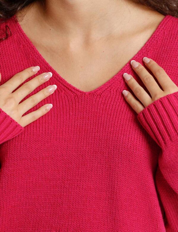 Maglione Rue De Clerie corto - 50% lana 50% acrilicoLa modella indossa la taglia SM ed è alta 175 cm e la vestibilità è larg
