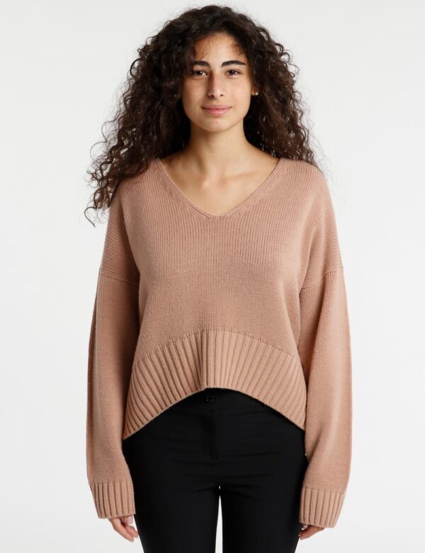 Maglione Rue De Clerie corto - 50% lana 50% acrilicoLa modella indossa la taglia SM ed è alta 175 cm e la vestibilità è larg