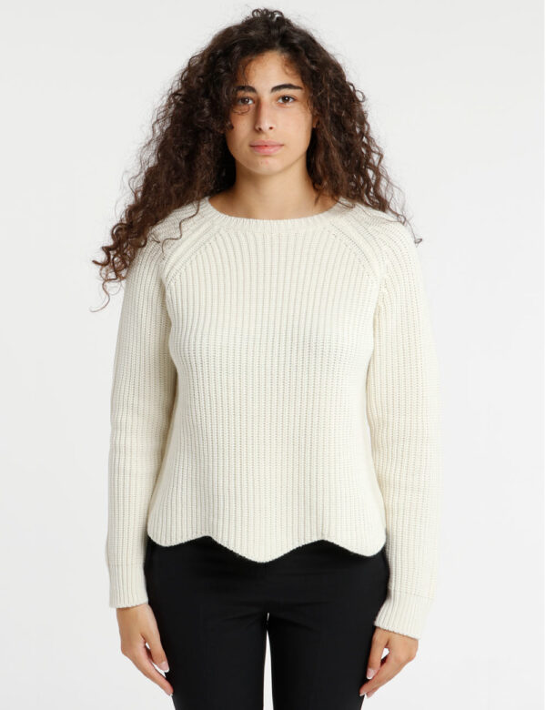 Maglione Rue De Clerie a trama larga - 50% lana vergine 50% acrilicoLa modella indossa la taglia SM ed è alta 175 cm e la ve
