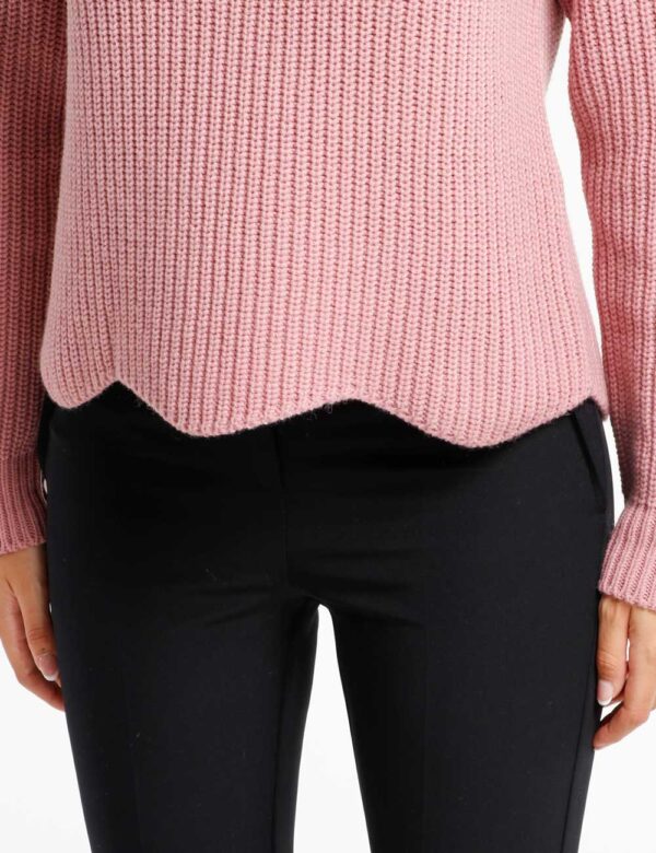 Maglione Rue De Clerie a trama larga - 50% lana vergine 50% acrilicoLa modella indossa la taglia SM ed è alta 175 cm e la ve