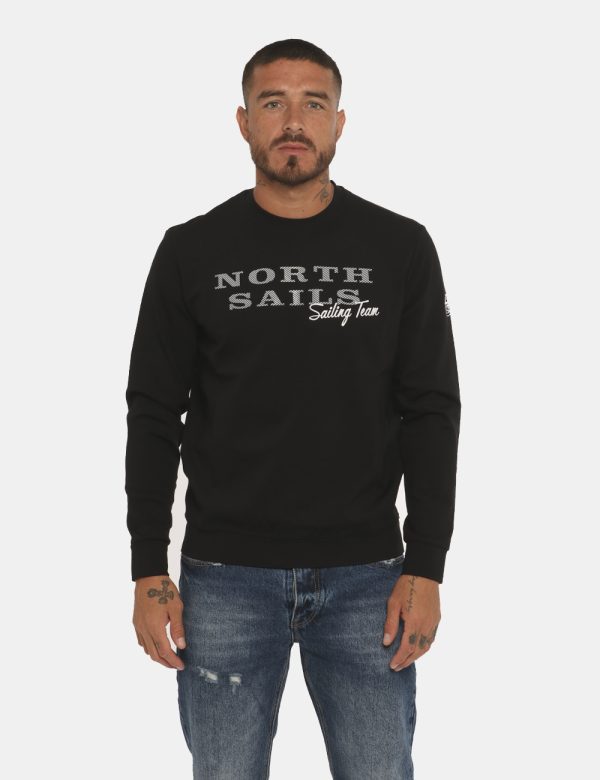 Felpa North Sails nero - COMPOSIZIONE E VESTIBILITÀ:60% viscosa 35% nylon 5% elastanIl modello è alto 178 cm e indossa la ta