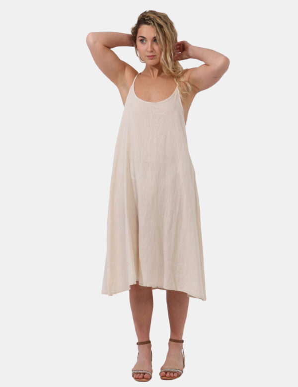 Abito Yes Zee Beige - Abito corto in total bianco ecru, ampio e con spalline strette regolabili. La vestibilità è morbida e