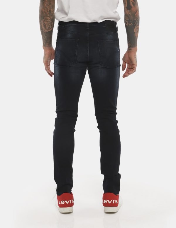 Jeans GAS a gamba dritta - 93% cotone 5% elastomultiestere 2% elastanIl modello indossa la taglia 32 e la vestibilità del ca