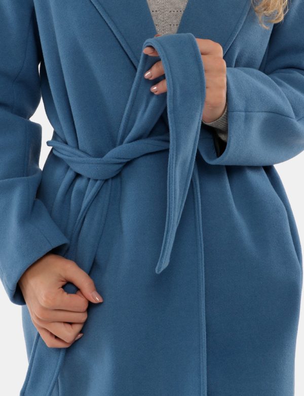 Cappotto Vougue lungo aperto - 100% poliestereLa modella indossa la taglia S e la vestibilità del capo è regolare. Lunghezza