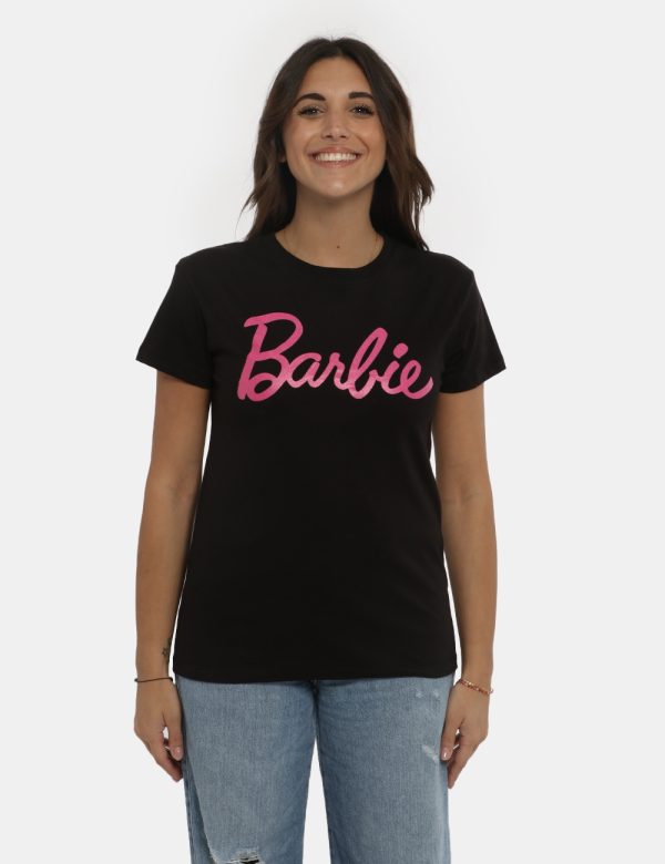 T-shirt Barbie nero - COMPOSIZIONE E VESTIBILITÀ:100% cotoneLa modella è alta 161 cm e indossa la taglia S. La vestibilità d