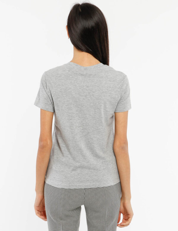 T-shirt Jacqueline De Yong natalizia - 100% cotoneLa modella indossa la taglia S e la vestibilità è regolareScegli la t-shir