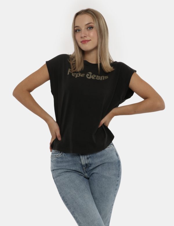 T-shirt Pepe Jeans nero - COMPOSIZIONE E VESTIBILITÀ:100% cotoneLa modella è alta 172 cm e indossa la taglia S. La vestibili