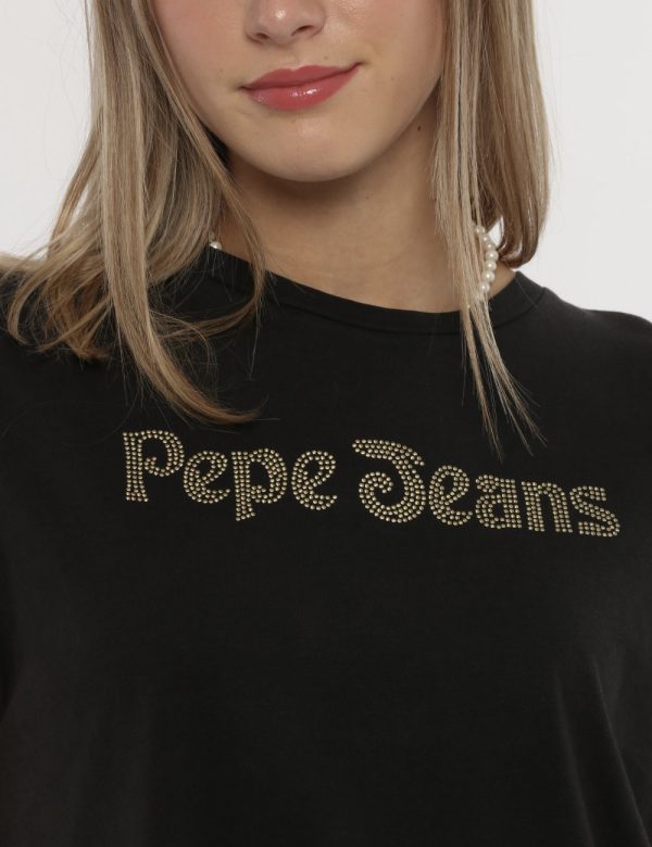 T-shirt Pepe Jeans nero - COMPOSIZIONE E VESTIBILITÀ:100% cotoneLa modella è alta 172 cm e indossa la taglia S. La vestibili