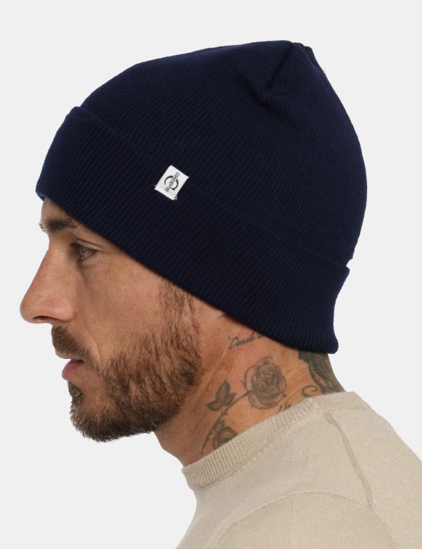 Cappello Concept83 blu - COMPOSIZIONE E VESTIBILITÀ:100% acrilicoCONSIGLI DI STILE:Cappello modello berretto in total blu na