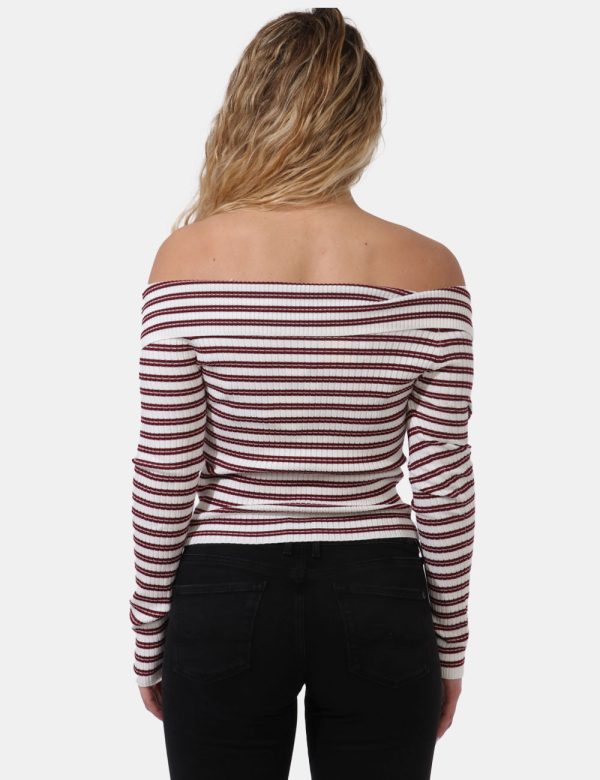 Maglia Pepe Jeans Bordeaux - Maglia a maniche su base rigata in bianco panna e bordeaux. Presente scollo a barchetta ma con